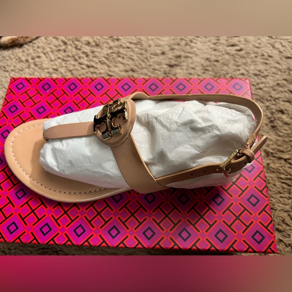 💛NEW IN BOX💛NEVER WORN! Tory Burch Bryce flat thong sandal in color Makeup16 - Picture 4 of 5